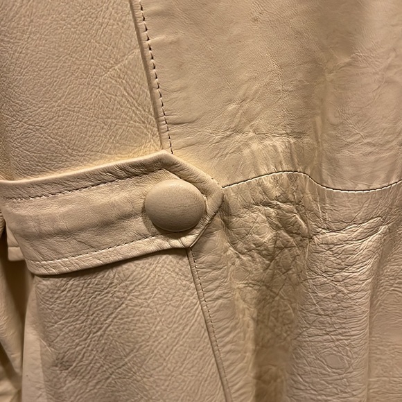 Vintage 70s 1970’s cream leather double breasted trench coat real fur collar - Picture 7 of 12